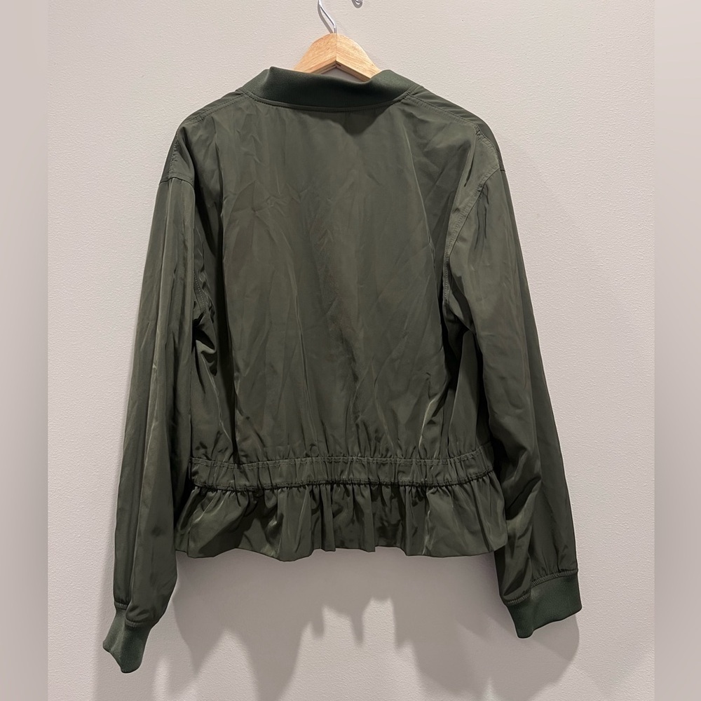 KATE SPADE Twill Flounce Bomber IN OLIVE - Large - Picture 2 of 7